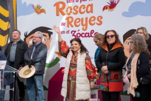 CDMX celebra el Día de Reyes con juguetes, cultura y una rosca monumental