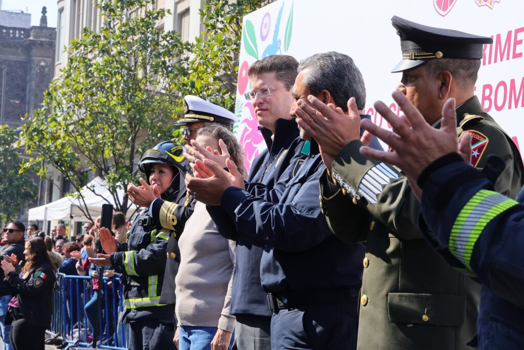 Celebra HCBCDMX su 169 aniversario con el primer Desfile de Bomberos