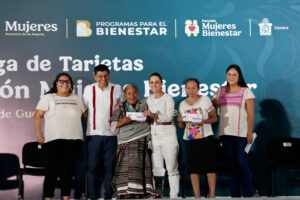 Claudia Sheinbaum encabeza entrega de tarjetas Mujeres Bienestar en Oaxaca