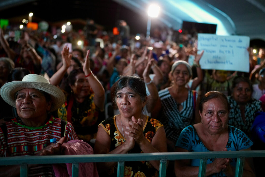 Claudia Sheinbaum encabeza entrega de tarjetas Mujeres Bienestar en Oaxaca