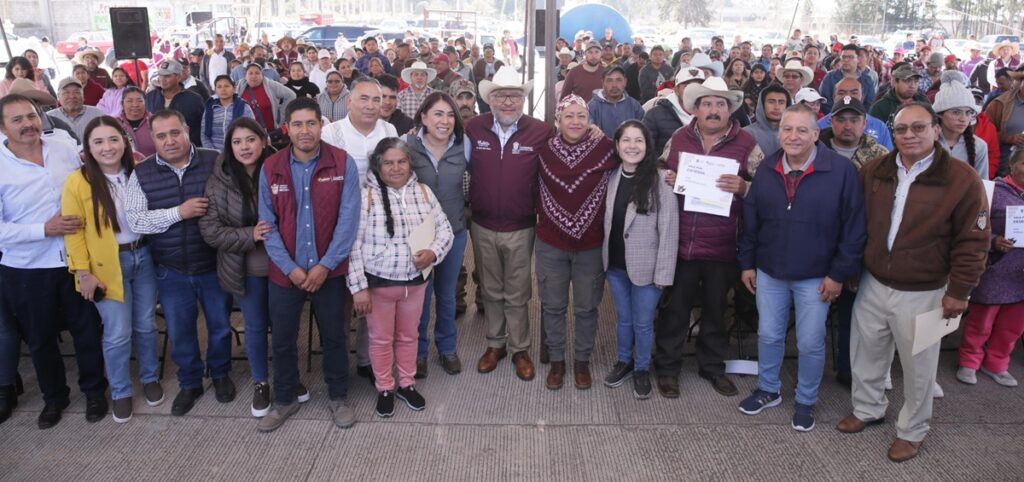 Gobierno del Edoméx impulsa al sector agropecuario con entrega de apoyos