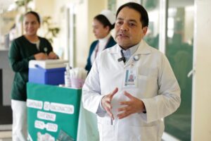 Avanza IMSS en aplicación de vacunas contra influenza y covid-19