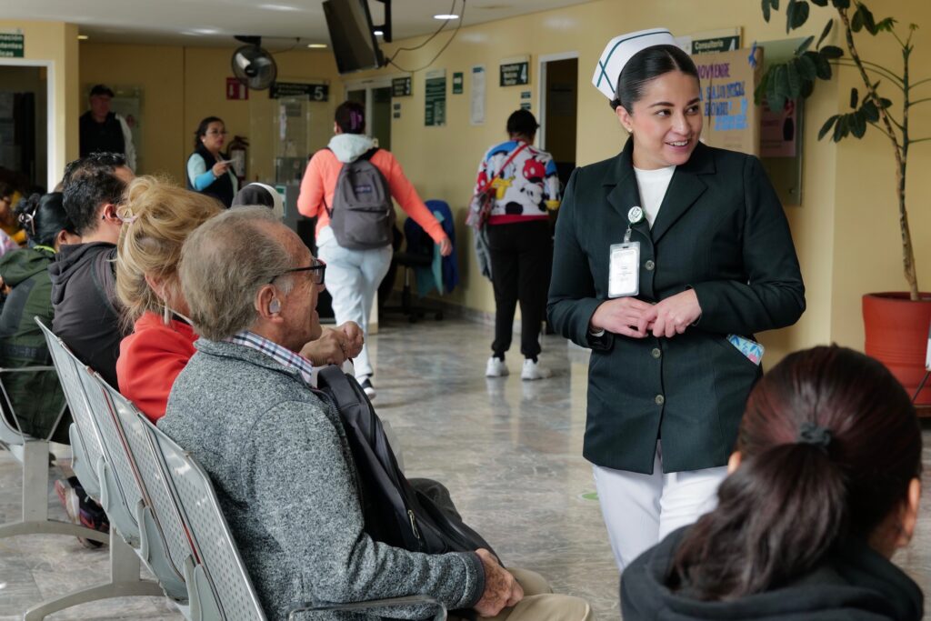 Avanza IMSS en aplicación de vacunas contra influenza y covid-19