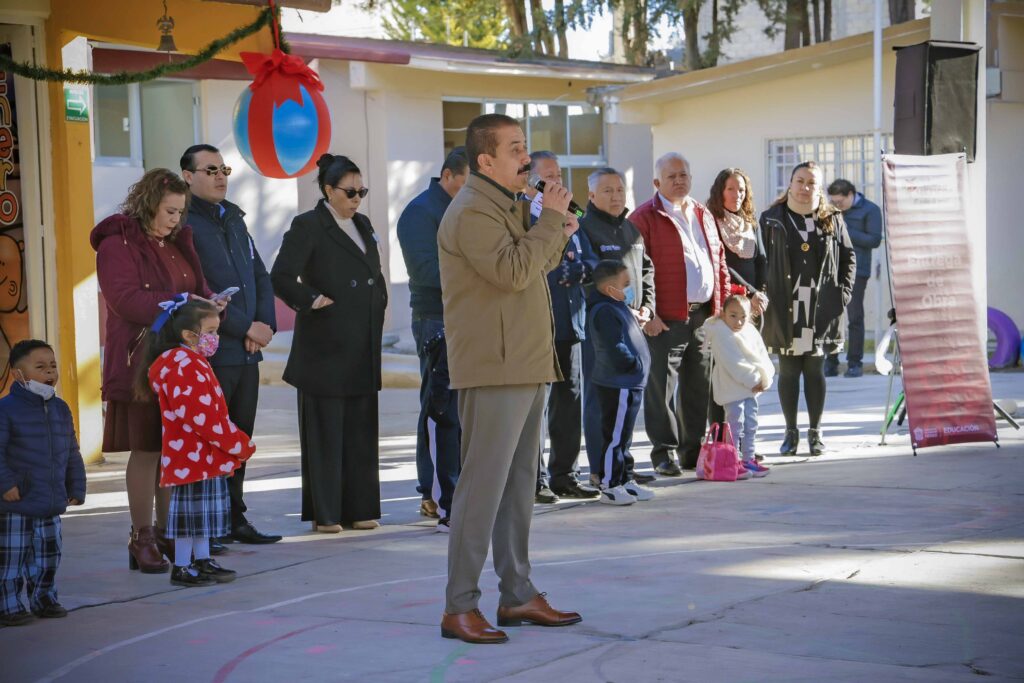 Invierte Gobierno del Edoméx 6.3 mdp en Escuelas de Zinacantepec