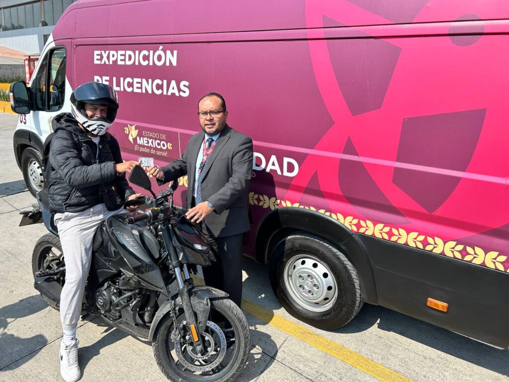 Certificación para motociclistas arranca en el Edoméx