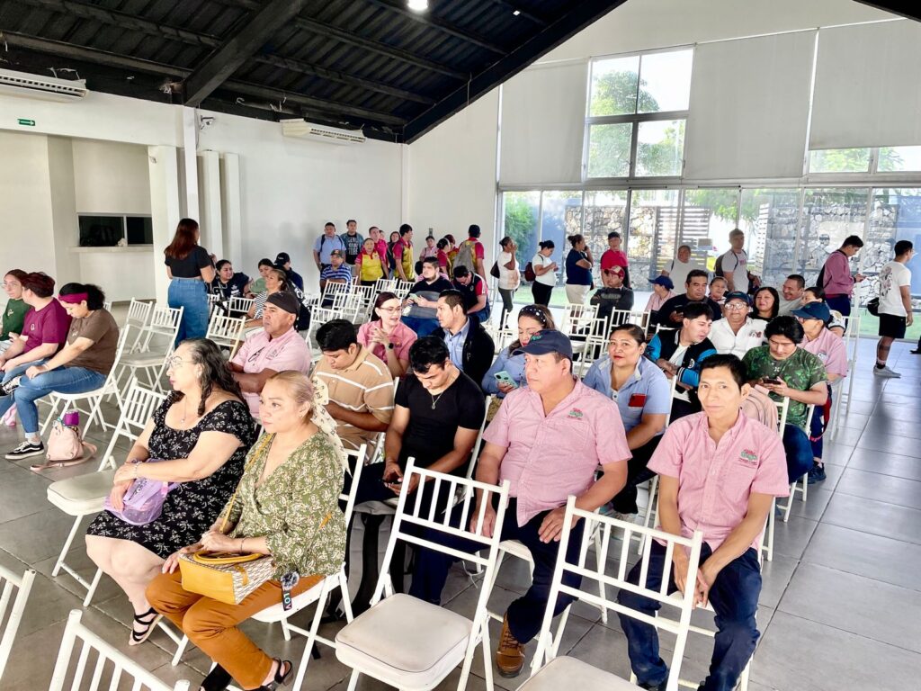 Canirac Chetumal-Bacalar capacita a trabajadores del sector restaurantero