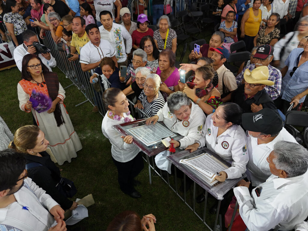 Sheinbaum reafirma compromiso con el bienestar social en Veracruz