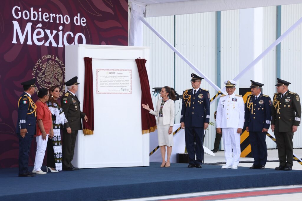 Claudia Sheinbaum inaugura la Base Aérea Militar No. 20 en Tulum