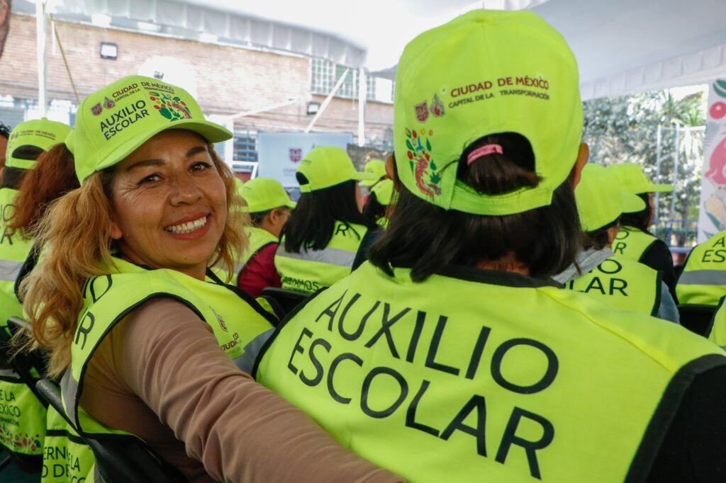 Clara Brugada da inicio al Programa de Auxilio Escolar