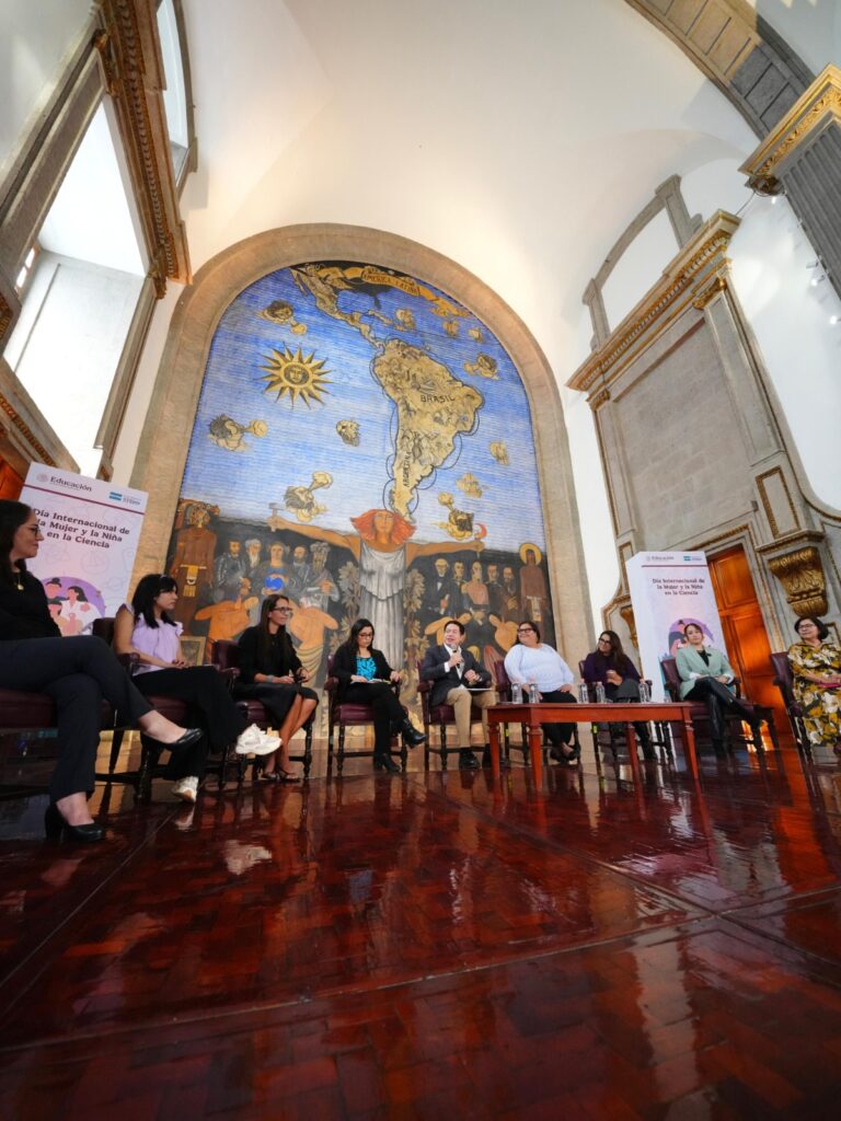 Conmemoran el Día Internacional de la Mujer y la Niña en la Ciencia