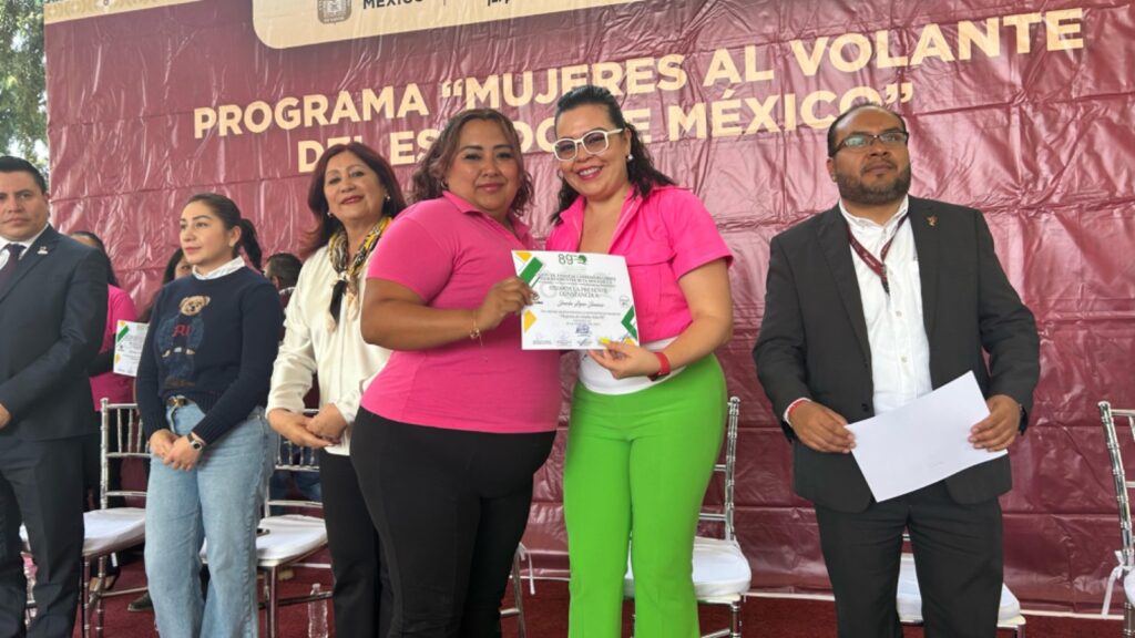 Impulsa Edoméx participación femenina con el programa “Mujeres al Volante”