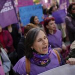 Consignas contra Trump marcan manifestaciones por el Día de la Mujer en EE.UU. 