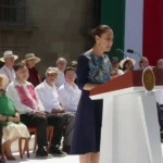 Presidenta Sheinbaum reafirma colaboración con EE.UU. en asamblea en el Zócalo 