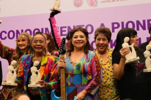 Brugada rinde homenaje a las pioneras del rock en el Festival por la Igualdad