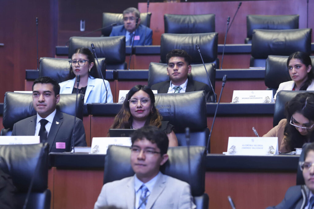 Clausuran en el Senado la 1era Edición de la “Academia de Asesores Legislativos”