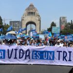 Marchan por la vida en CDMX y denuncian cifras manipuladas 