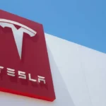 Tesla mantiene ventas sólidas pese a caída de ganancias y vínculos con Trump 
