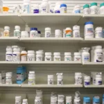 Trump ordena bajar precios de medicamentos en 30 días 
