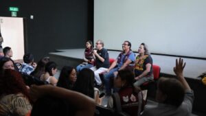 FCE dona cinco mil libros a PILARES para fortalecer el acceso a la lectura en la CDMX