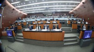 Ley de telecomunicaciones en debate: Alertan sobre riesgos a derechos e inversión