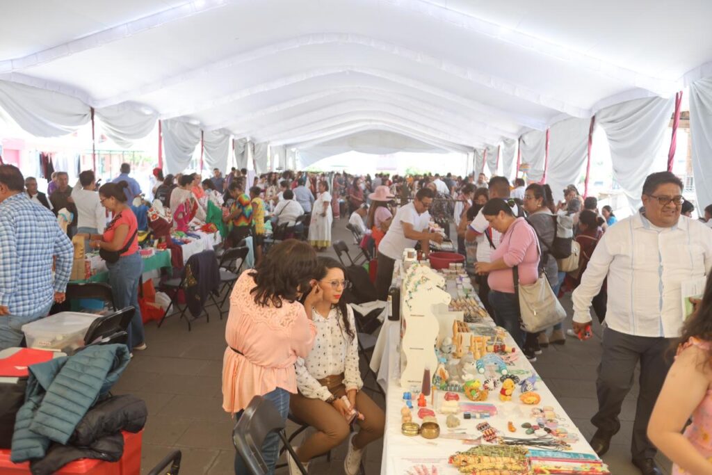 “Mi Tianguis Colibrí” conecta campo y ciudad en Tlalnepantla