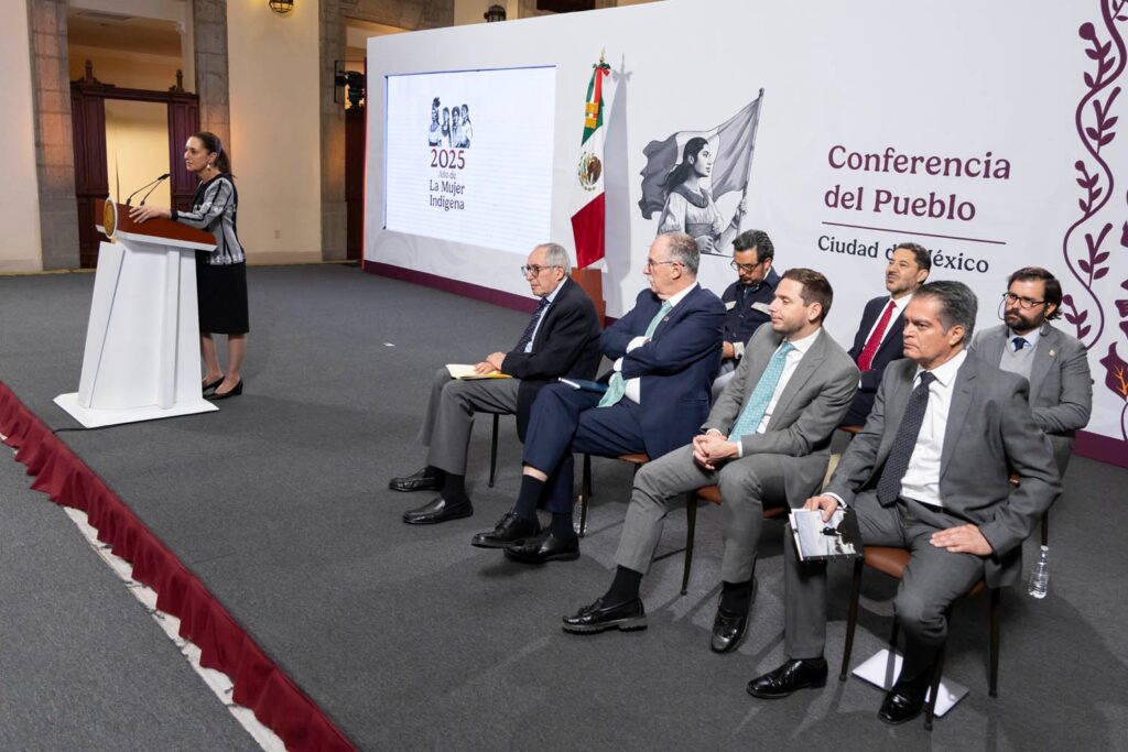 Sheinbaum impulsa un sistema de salud humanista