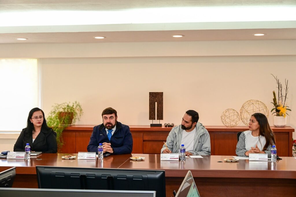 Gobierno federal y del Edoméx impulsan construcción de viviendas
