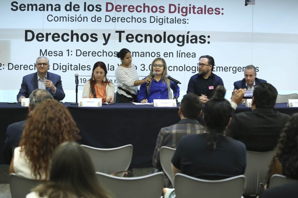 Debaten en el Senado futuro de los derechos digitales