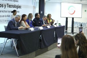 Debaten en el Senado futuro de los derechos digitales