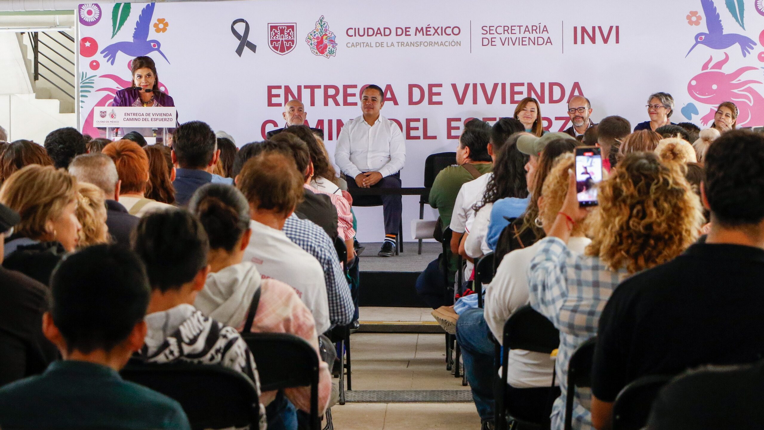 Clara Brugada entrega viviendas en la alcaldía Gustavo A. Madero