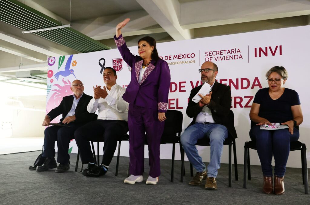 Clara Brugada entrega viviendas en la alcaldía Gustavo A. Madero