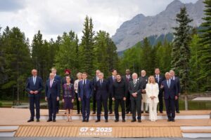 G7