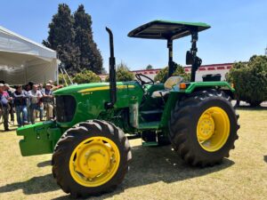 SeCampo lanza convocatoria para dotar de tractores y drones a municipios