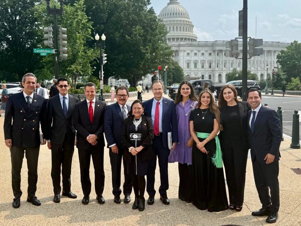 Senadores mexicanos llevan a Washington la defensa de las remesas