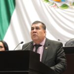 Proponen retirar residencia a extranjeros que incurran en discriminación contra mexicanos