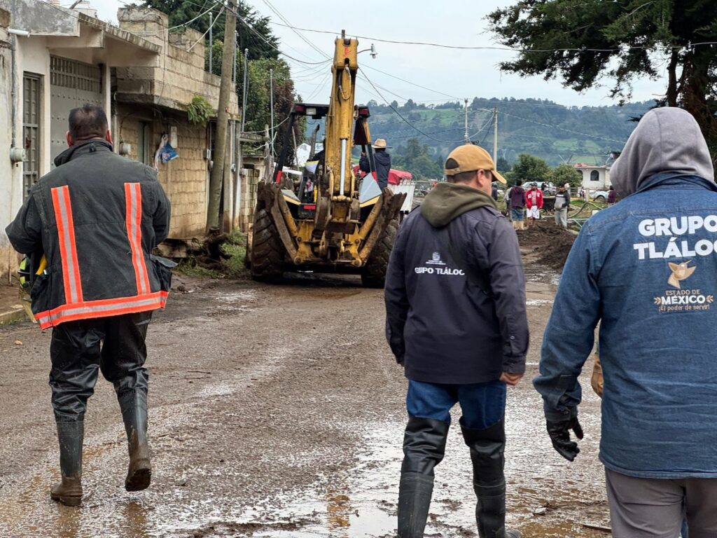 Gobierno del Edoméx atiende afectaciones por lluvias en Santiago Tianguistenco