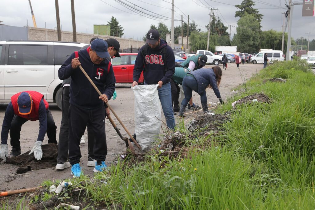 Gobierno del Edoméx retira 34 toneladas de desechos del Río Lerma