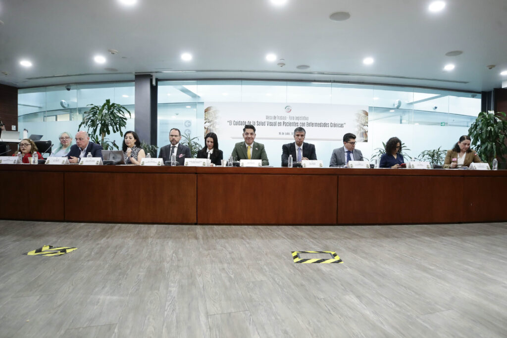 Salud visual, un derecho para todos: Reyes Carmona