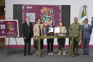 Presentan timbre que conmemora 700 años de México-Tenochtitlan