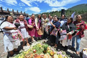 Pueblos indígenas y afromexicanos del Edoméx reciben apoyo económico directo