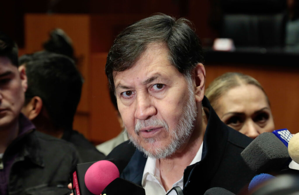 Extorsión se discutirá en septiembre: Fernández Noroña