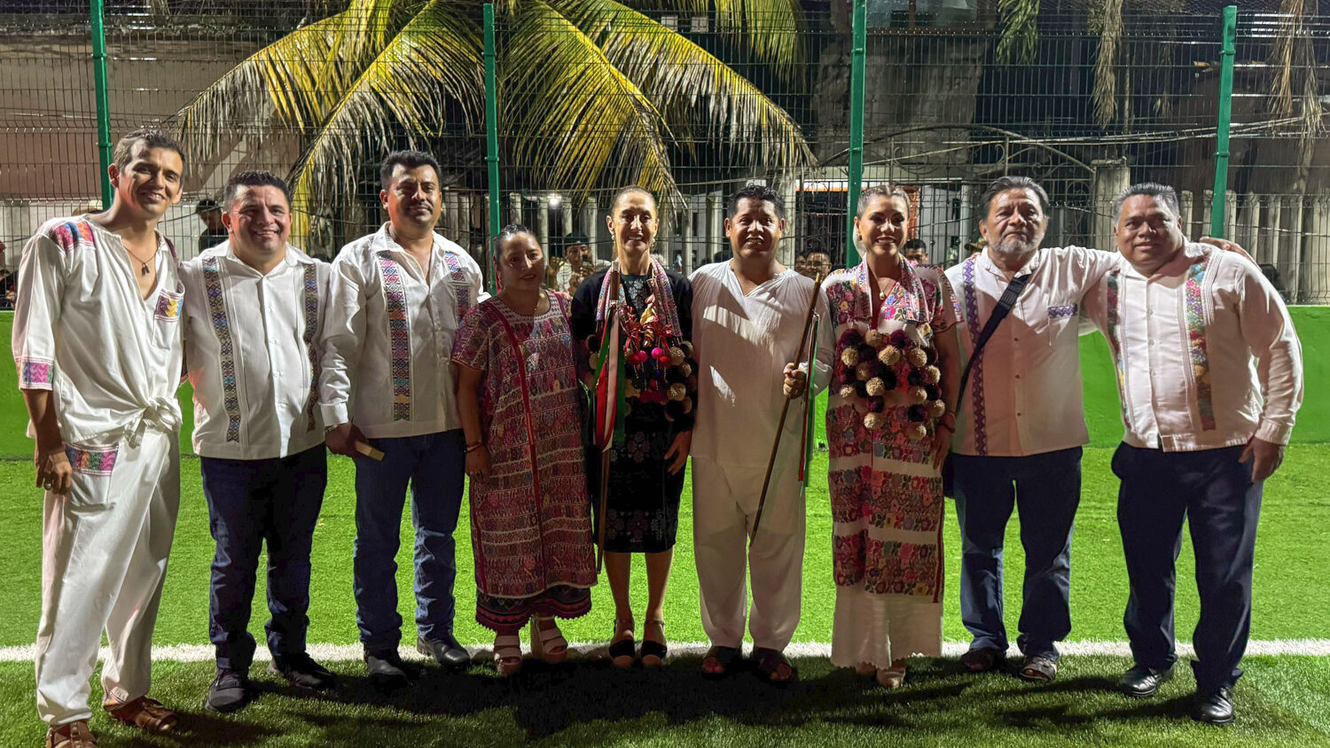 Sheinbaum presenta Plan de Justicia para el Pueblo Amuzgo