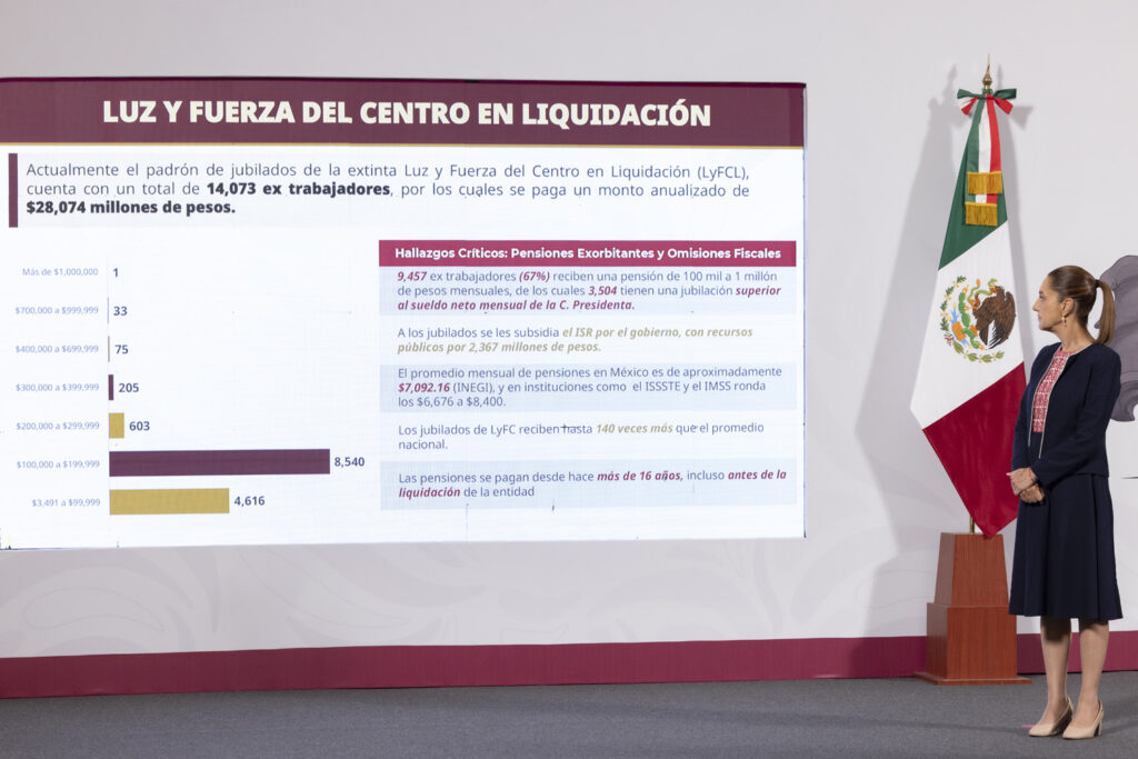Pensiones de Pemex y LyFCL bajo la lupa: Gobierno federal alista ajustes