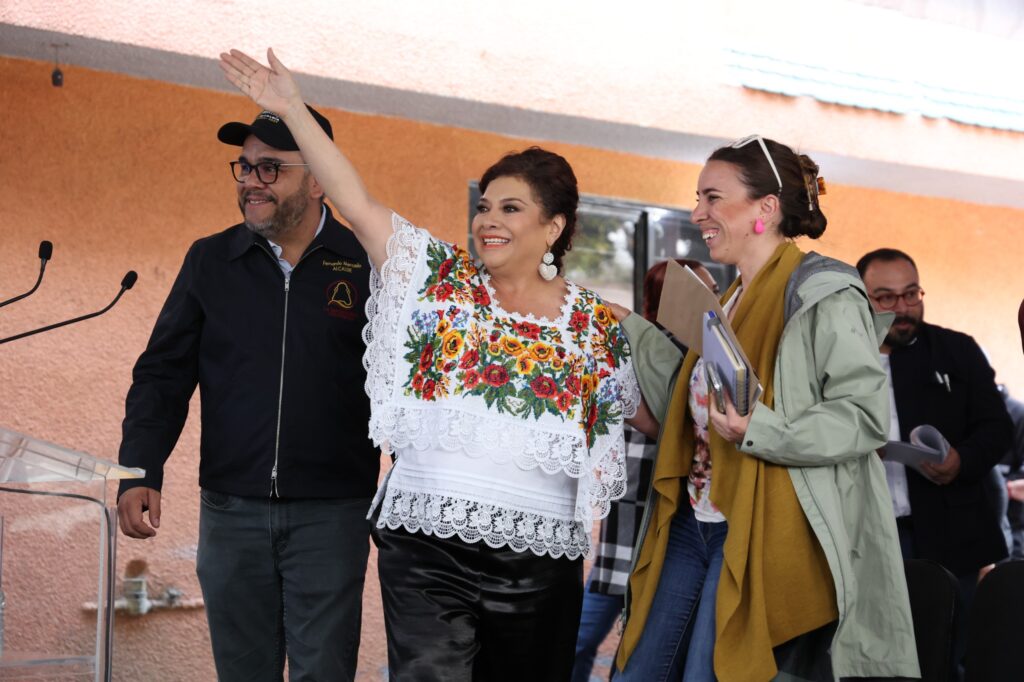 Brugada anuncia obras y programas en Magdalena Contreras