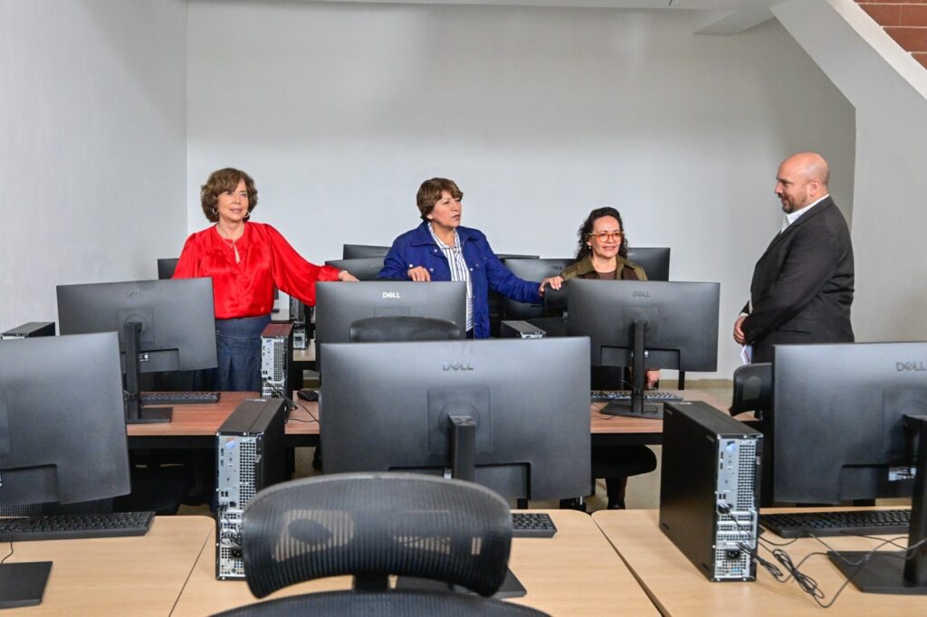 Inauguran unidad académica de la UNRC en Naucalpan