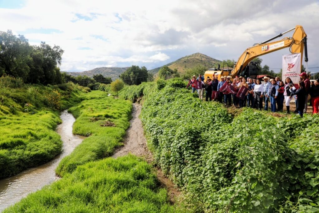Refuerzan bordos del río Papalotla para proteger parcelas y hogares