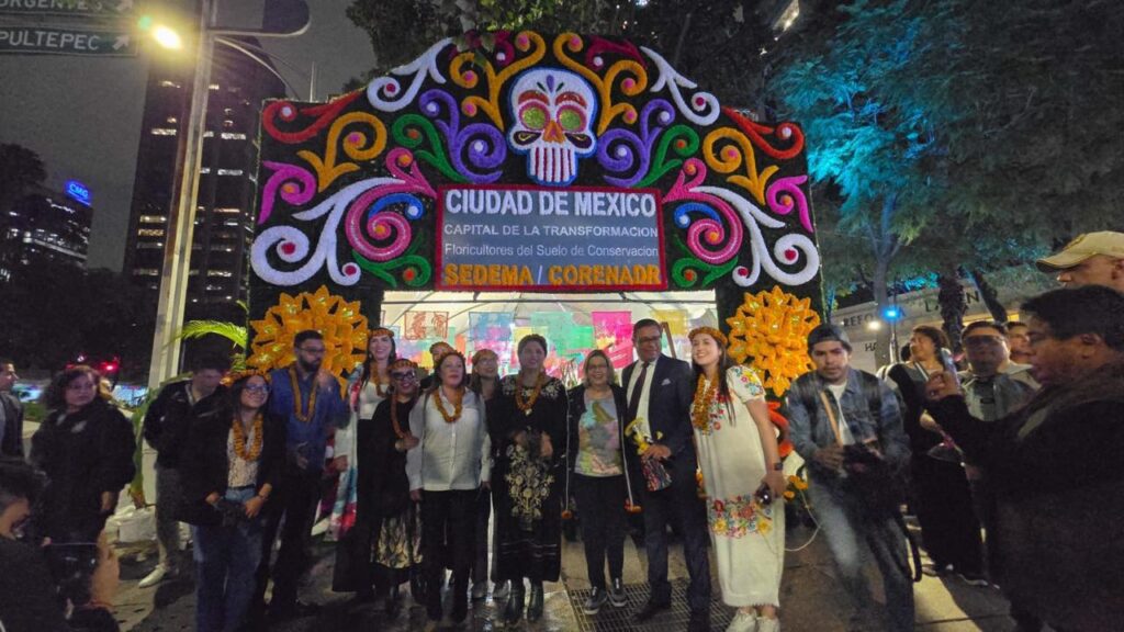 Inauguran el Festival de Flores de Cempasúchil en Paseo de la Reforma