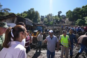 Sheinbaum recorre estados afectados por lluvias; refuerza atención con Plan DN-III-E