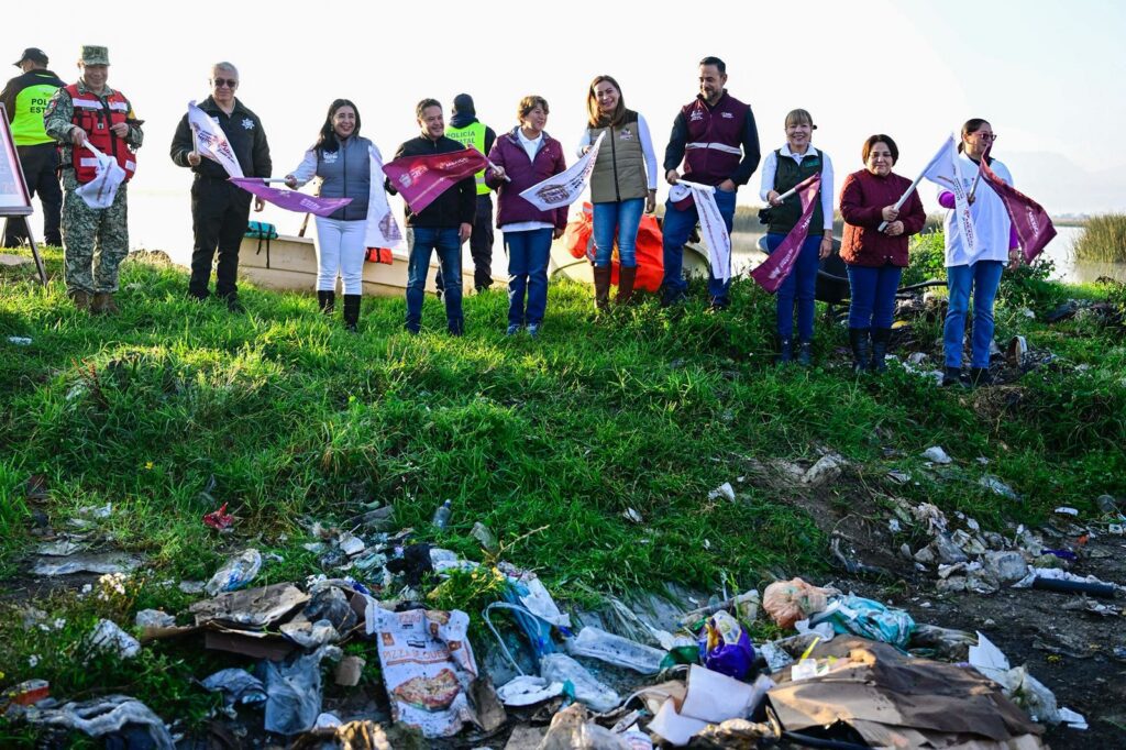 Delfina Gómez encabeza jornada de limpieza en el Lago de San Antonio