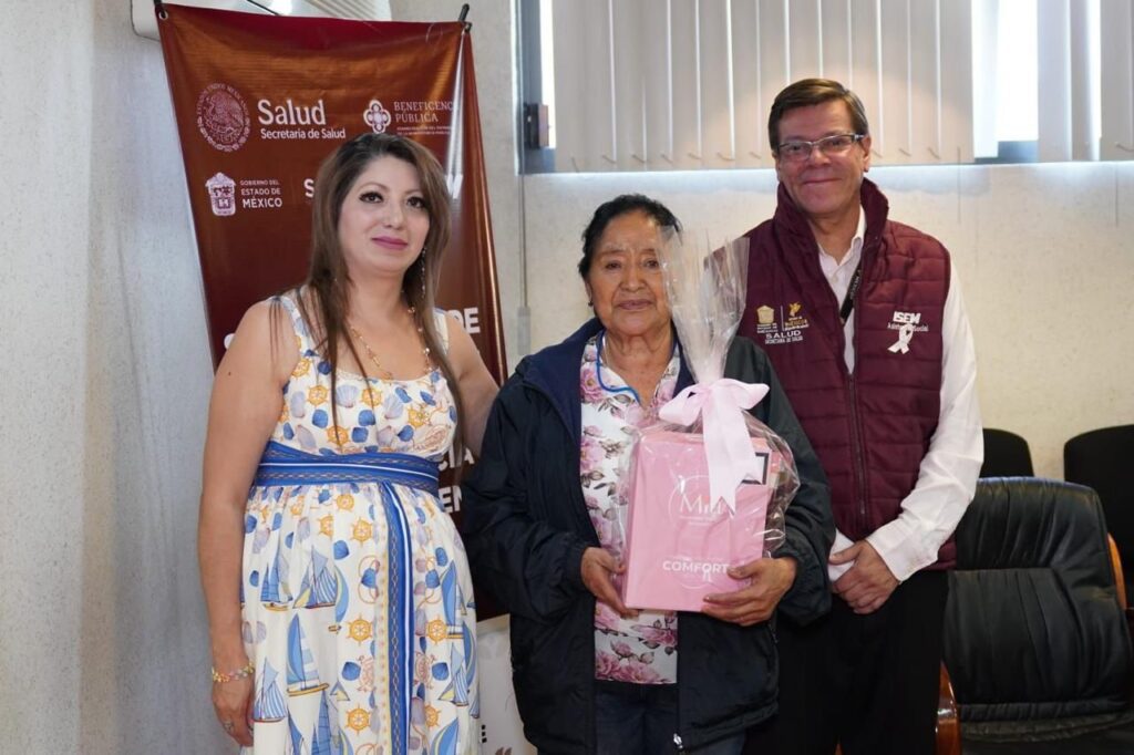 Entregan prótesis a sobrevivientes de cáncer de mama